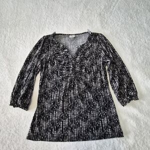 Worthington Black and White Ruffle Blouse